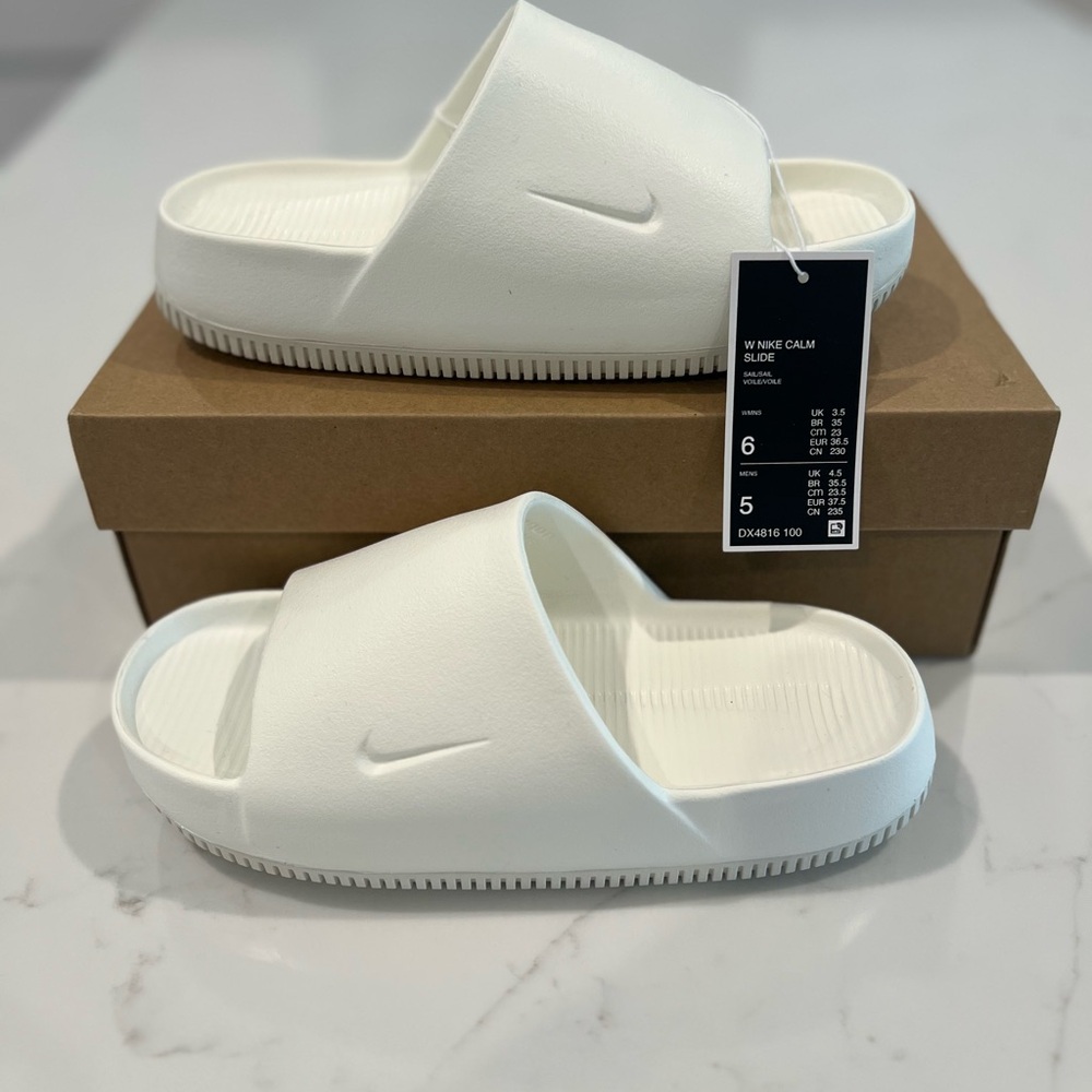 NIKE CALM SLIDES women’s Size 6 Boy’s size 5 DX4816 100